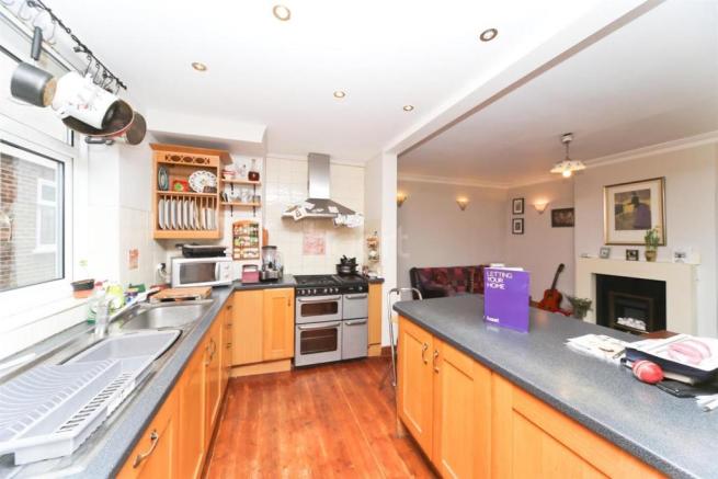 Large kitchen with plenty of work surface