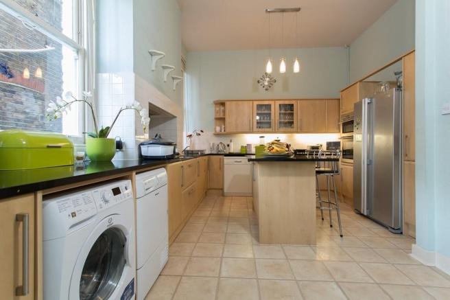 Large kitchen with plenty of work surface